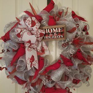 CHRISTMAS wreath, 23" inch. "Beautiful Cardinals"